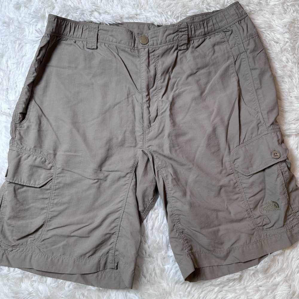 The North Face Mens Medium Cargo Hiking Shorts Beige Outdoor Trail Casual